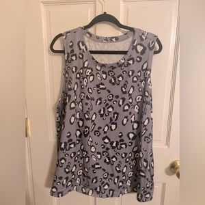 No tag. XL sleeveless animal print shirt.